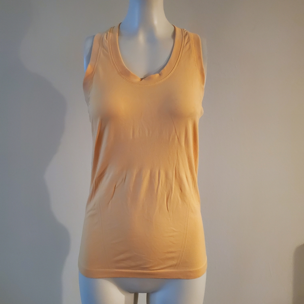 Athleta Women's Light Orange Sleeveless Activewear Workout Tank Top Size S